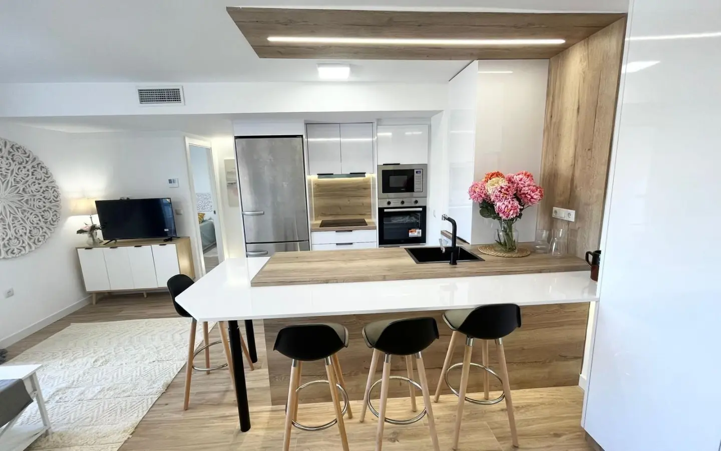 3-bedroom Apartment In Torrevieja, Spain (92 M²)