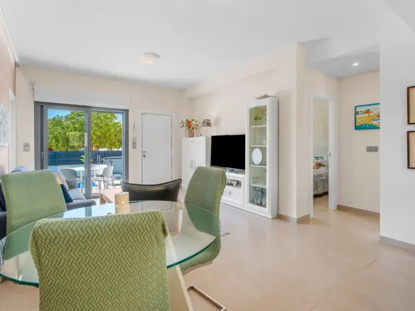3-bedroom House In Formentera Del Segura, Spain (122 M²)