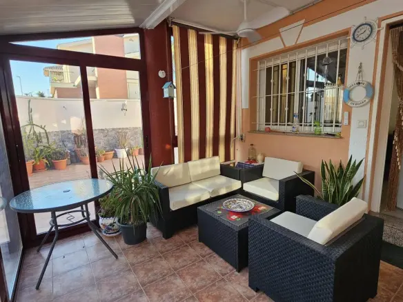 3-bedroom House In Santiago De La Ribera, Spain (155 M²)