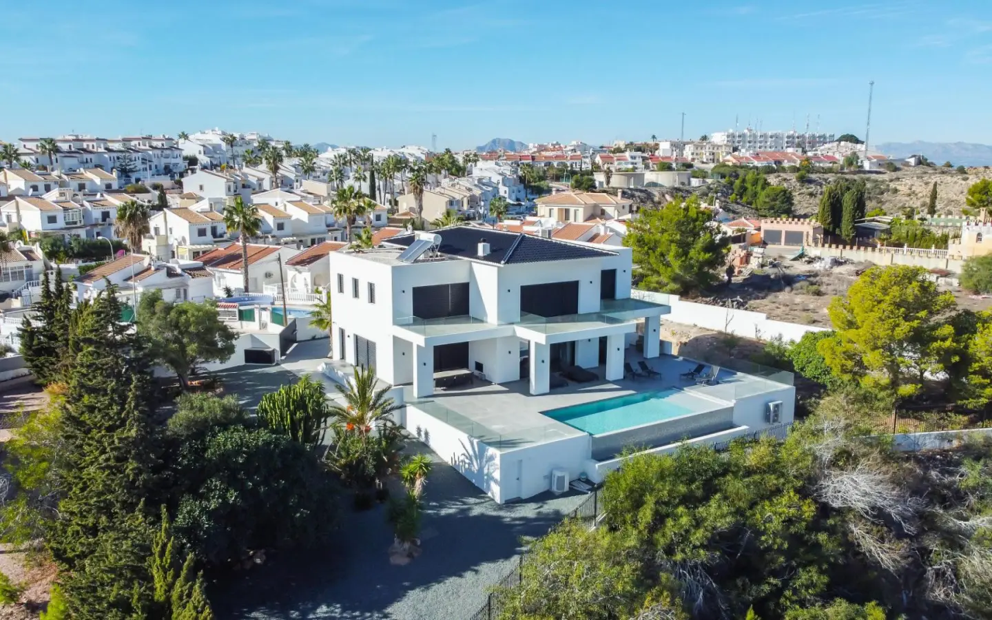 6-bedroom Villa In Ciudad Quesada, Spain (497 M²)