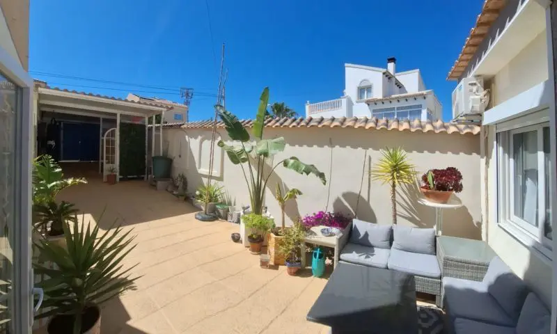 Villa Of 125 M² In San Miguel De Salinas, Spain
