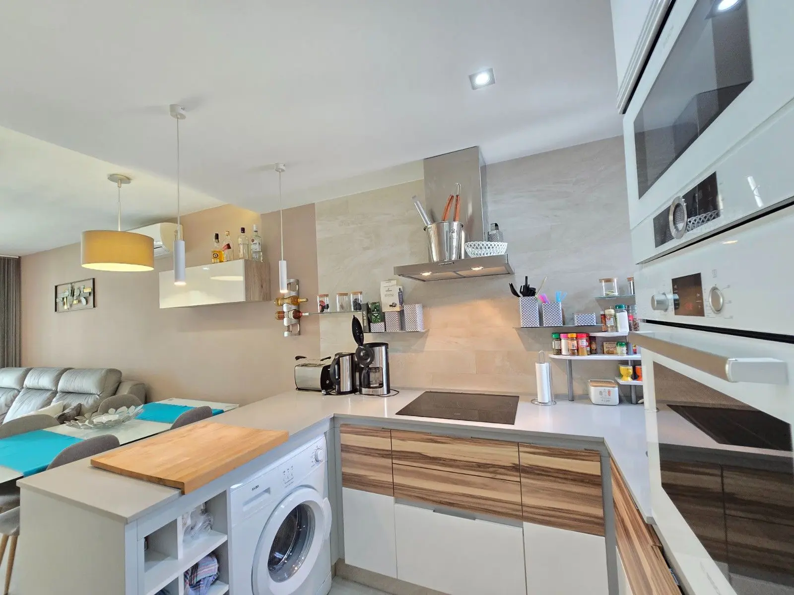 Apartment Of 78 M² In Torrevieja, Spain