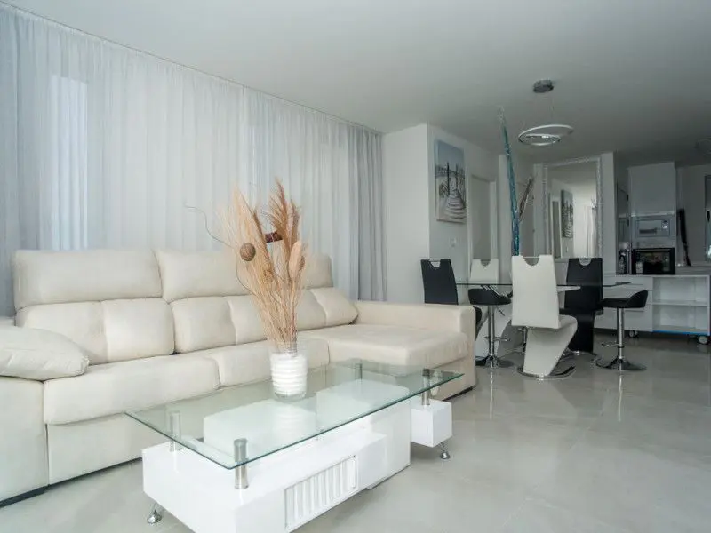 Apartment Of 76 M² With Sea Views In Finestrat
