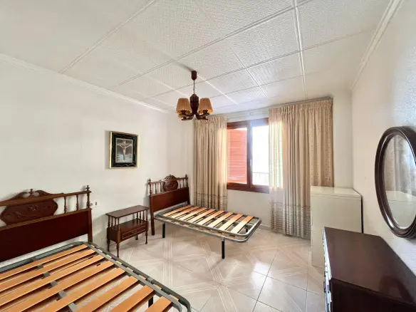 3-bedroom Apartment In Torrevieja, Spain (90 M²)