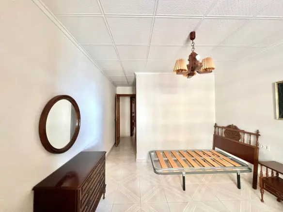 3-bedroom Apartment In Torrevieja, Spain (90 M²)