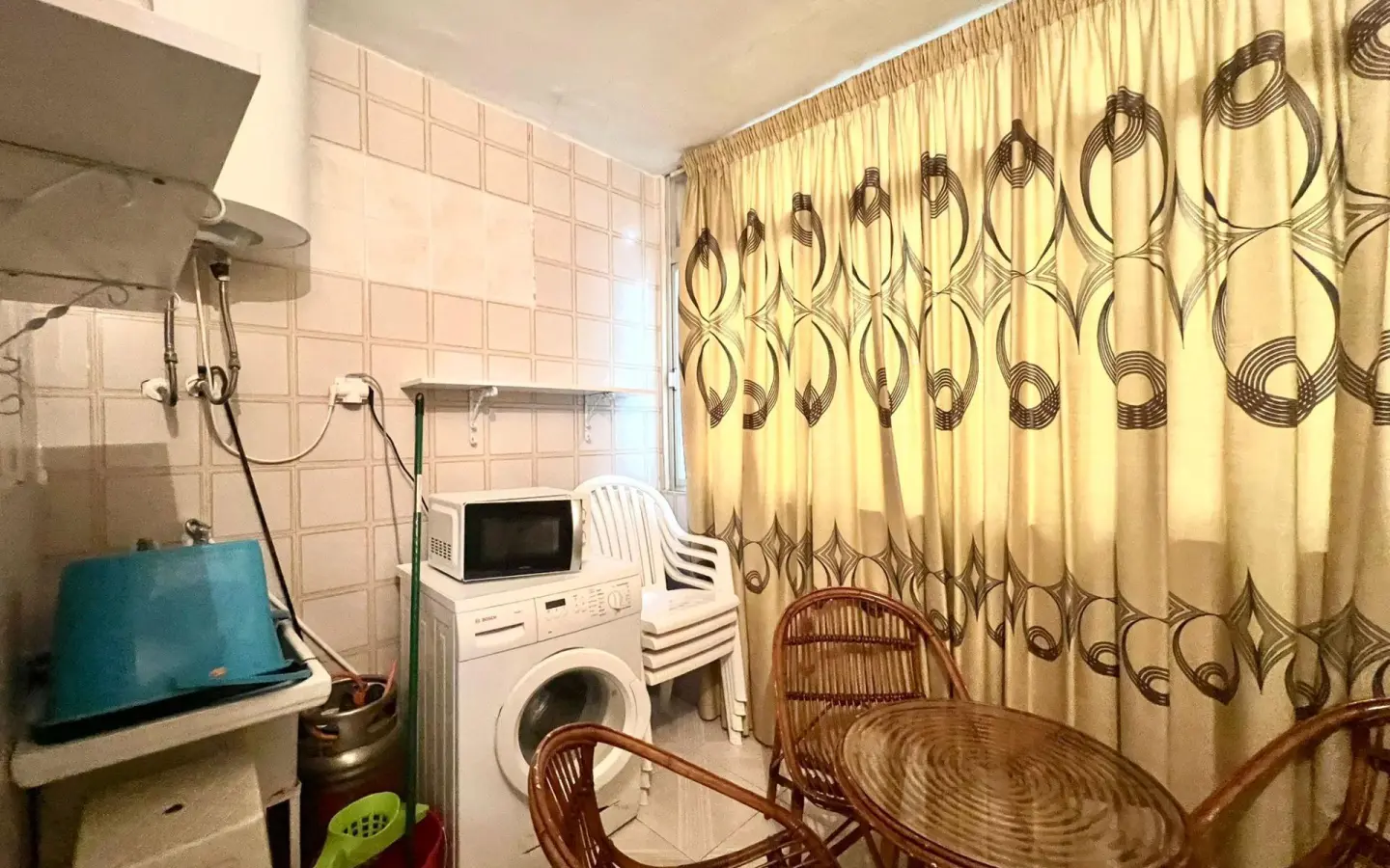 3-bedroom Apartment In Torrevieja, Spain (90 M²)