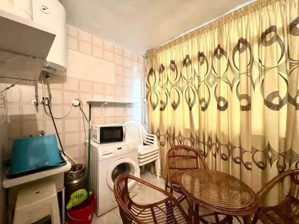 3-bedroom Apartment In Torrevieja, Spain (90 M²)