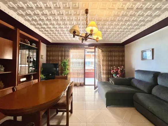 3-bedroom Apartment In Torrevieja, Spain (90 M²)