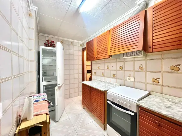 3-bedroom Apartment In Torrevieja, Spain (90 M²)