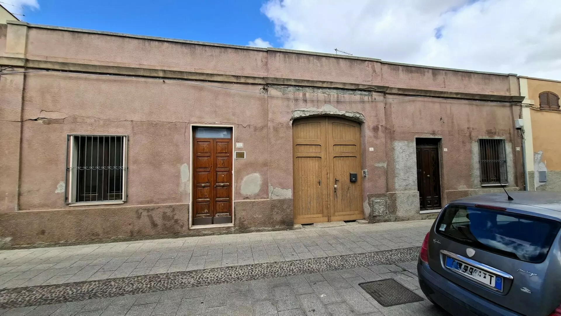 Traditional House To Be Restored In Quartu S. Elena, Sardinia