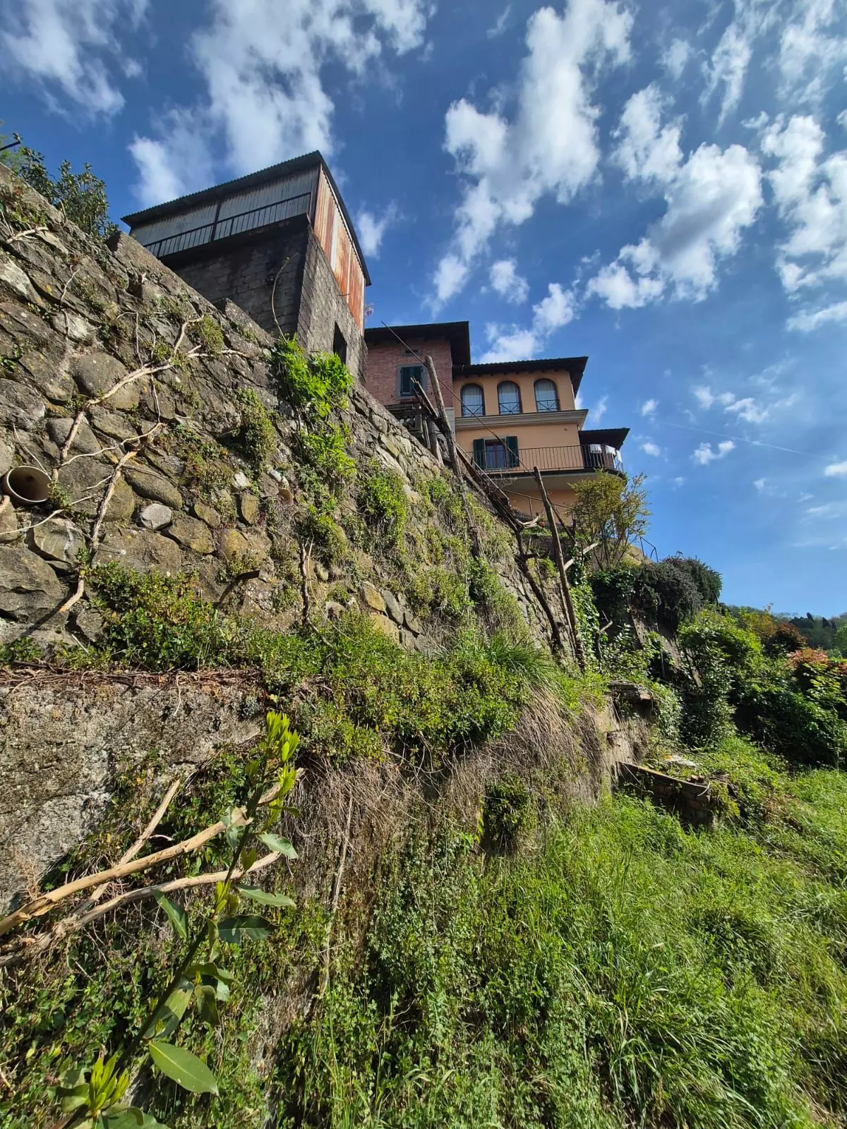 A Tuscan Home In The Heart Of Barga (lucca)
