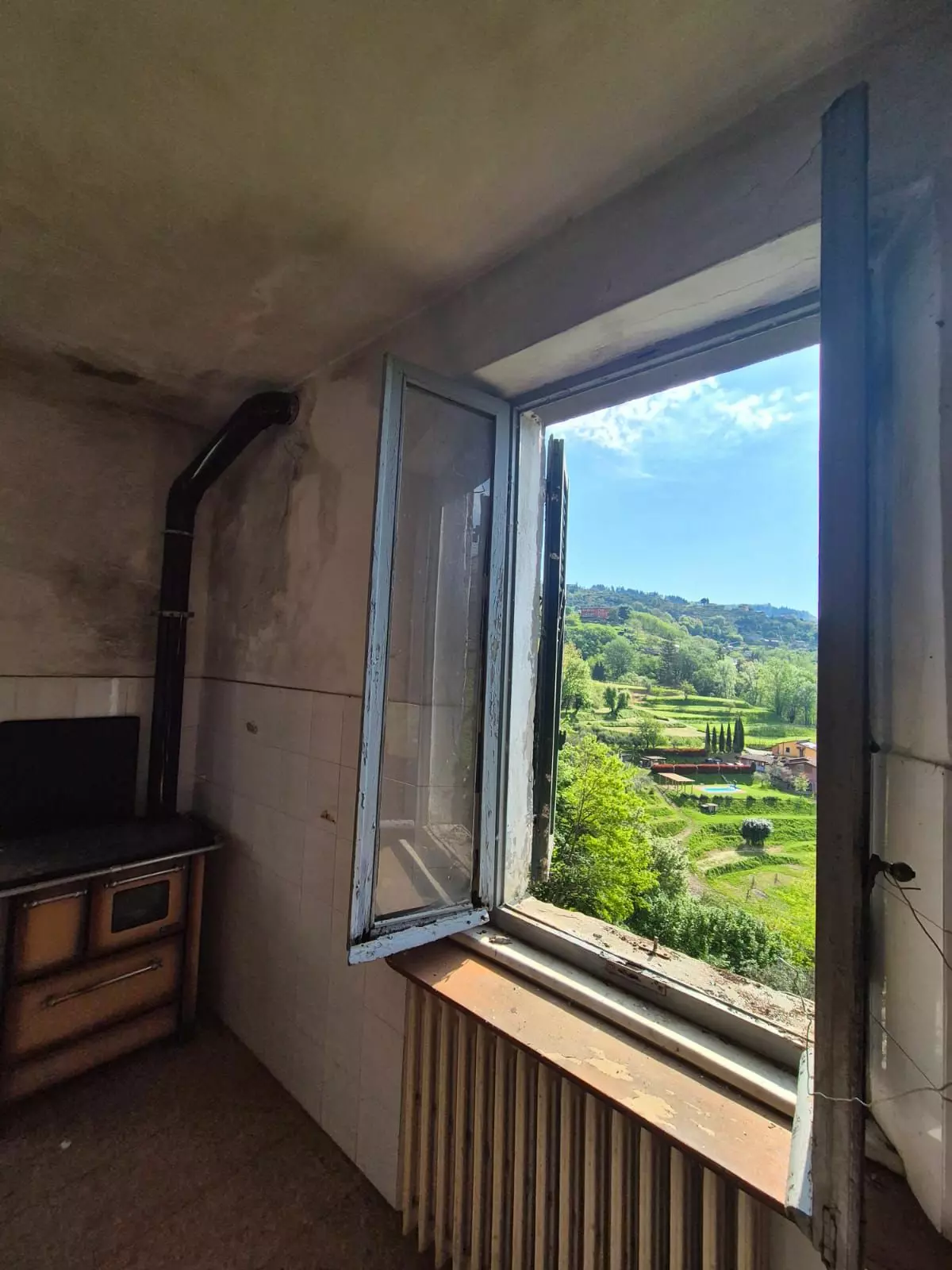 A Tuscan Home In The Heart Of Barga (lucca)