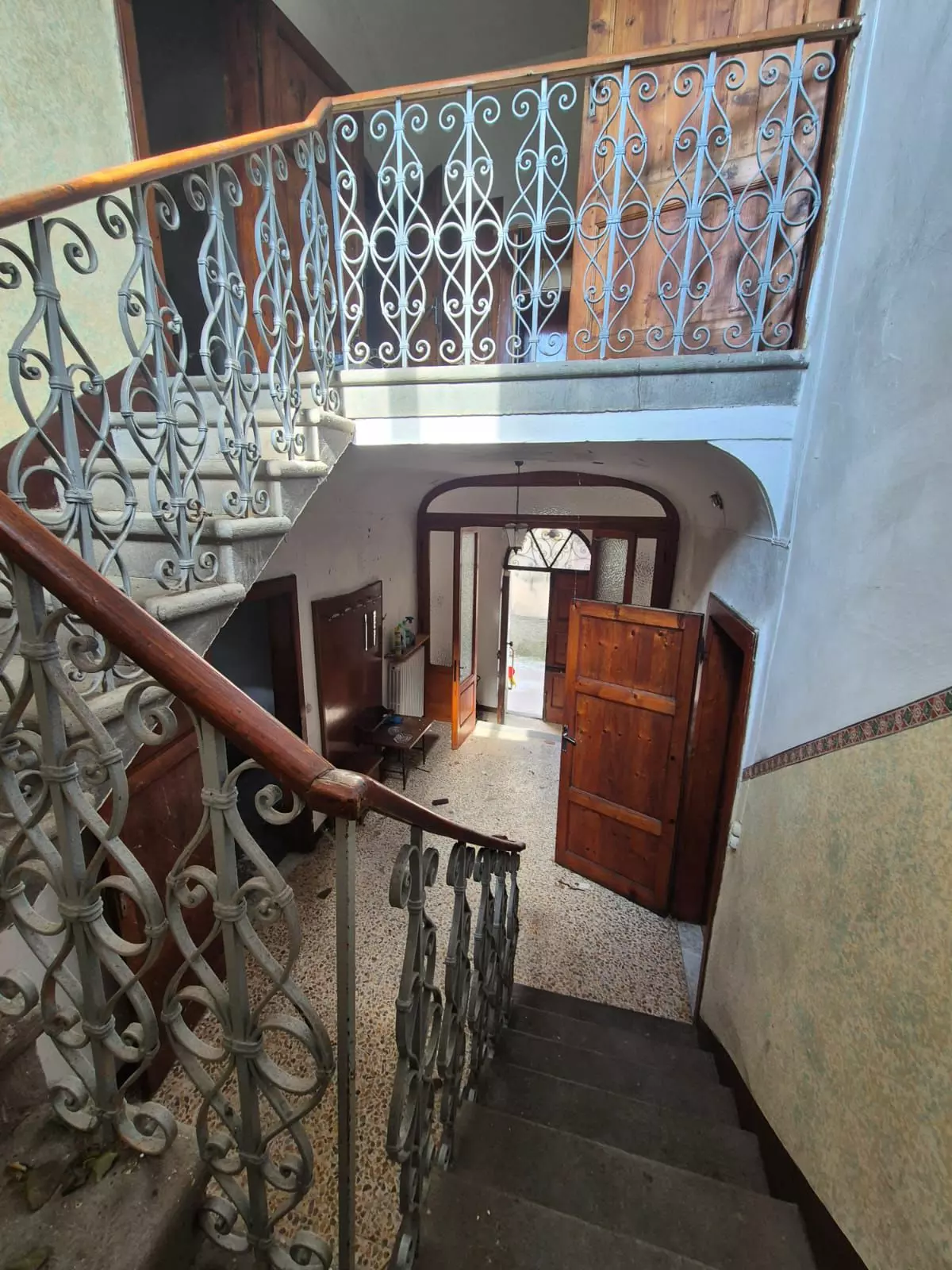 A Tuscan Home In The Heart Of Barga (lucca)