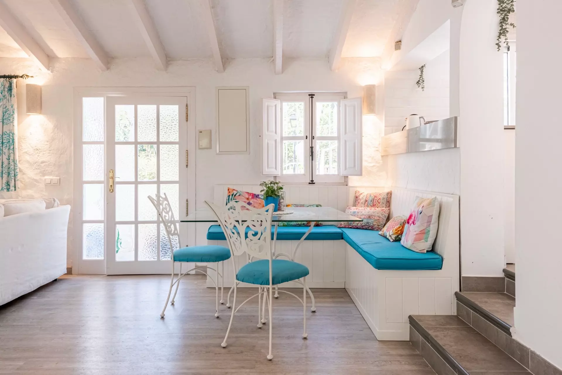 Cottage Style 4 Bedrooms Villa In Puerto Del Almendro.