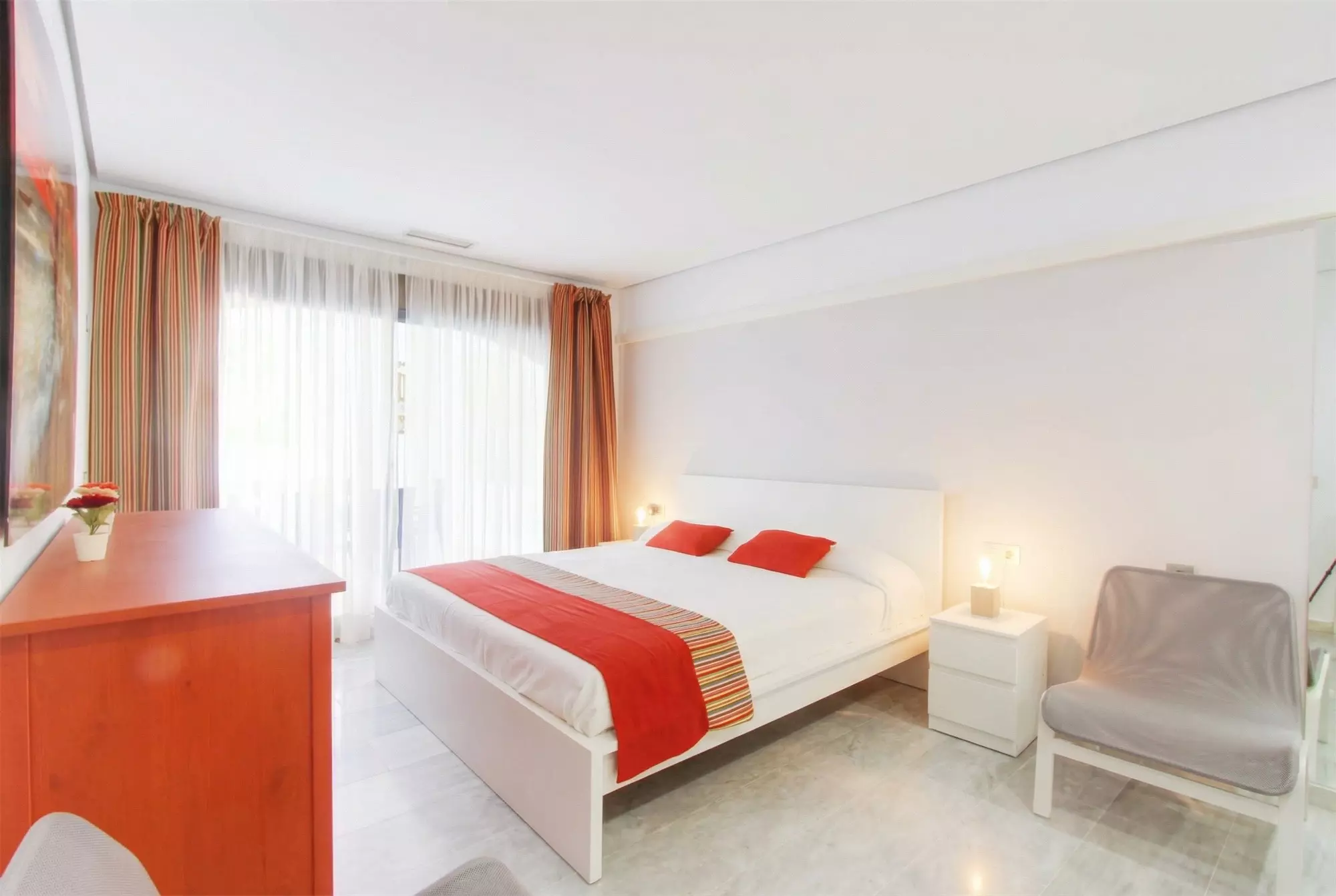 Beachside Elevated Ground Floor 3 Bedrooms Apartment With Touristic Licence In Elviria.