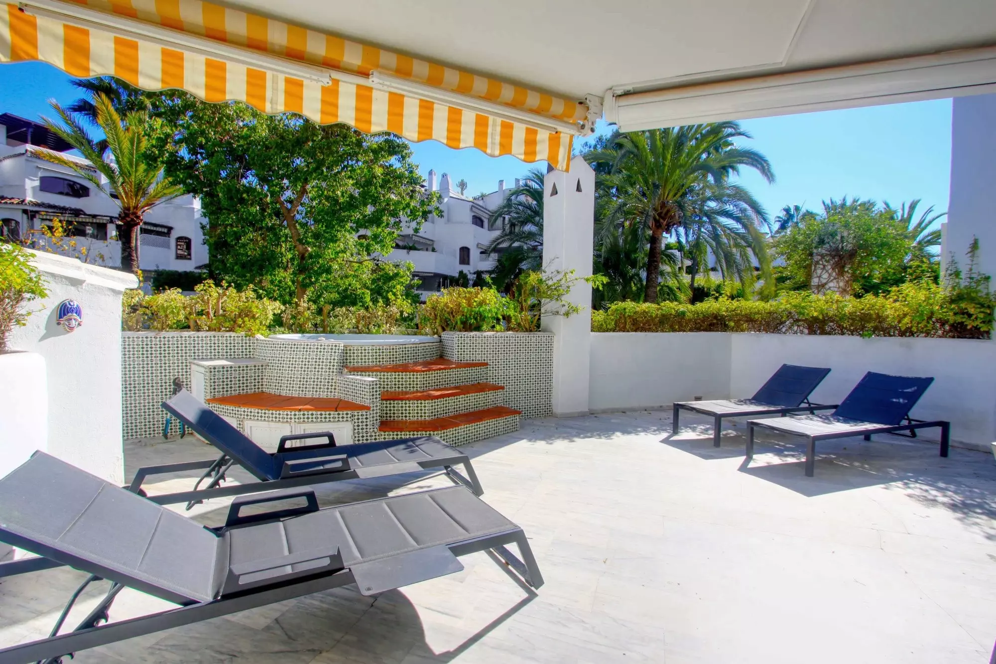 Beachside Elevated Ground Floor 3 Bedrooms Apartment With Touristic Licence In Elviria.