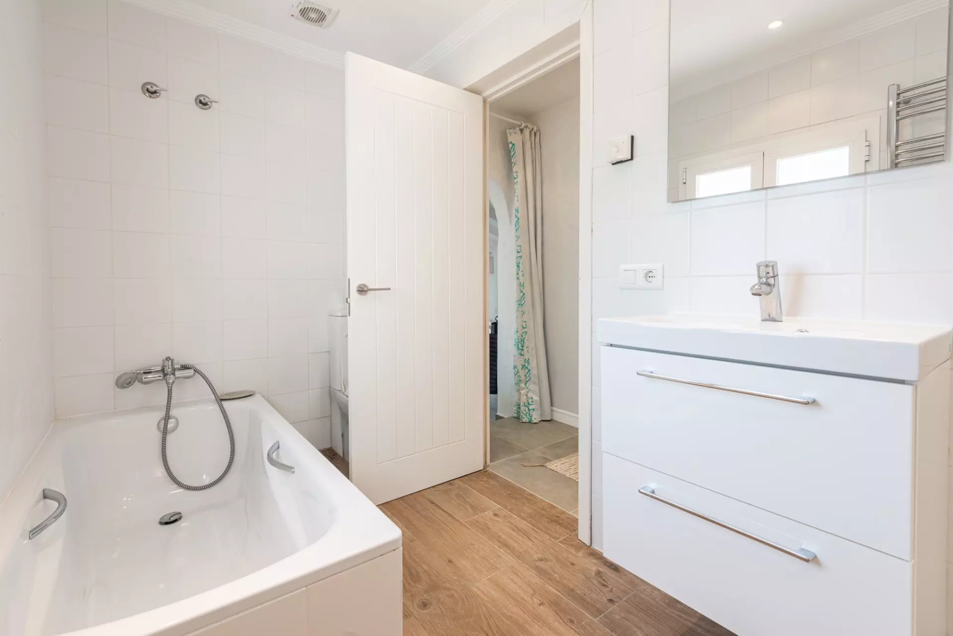 Cottage Style 4 Bedrooms Villa In Puerto Del Almendro.