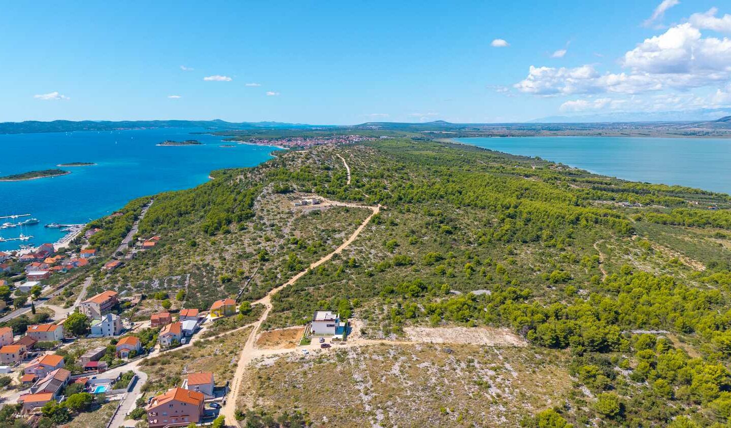 Villa Of 300 M² With Pool In Zadar