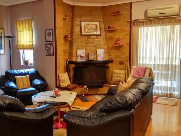 Duplex Of 126 M² In Athens