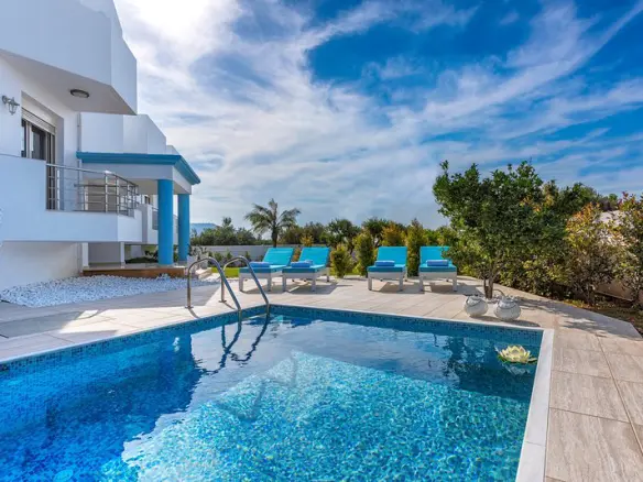 Villa Of 130 M² In Crete