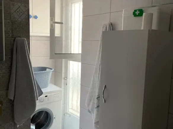 3-bedroom Flat In Alimos, Greece (101 M²)