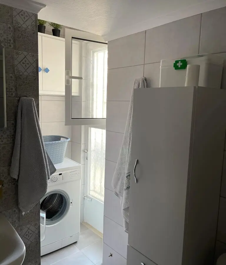 3-bedroom Flat In Alimos, Greece (101 M²)