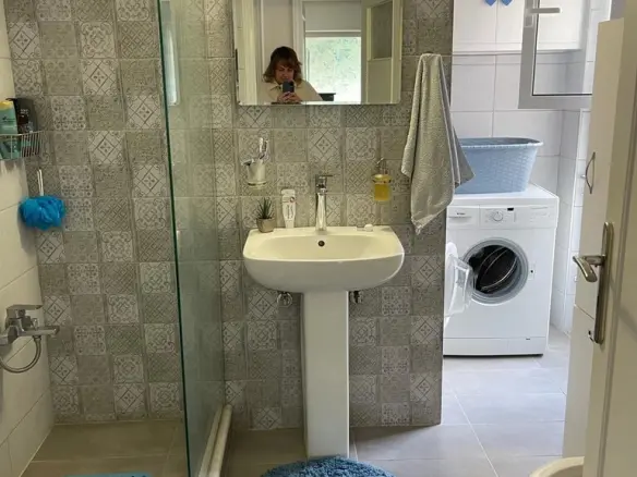 3-bedroom Flat In Alimos, Greece (101 M²)