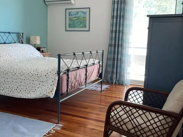 3-bedroom Flat In Alimos, Greece (101 M²)