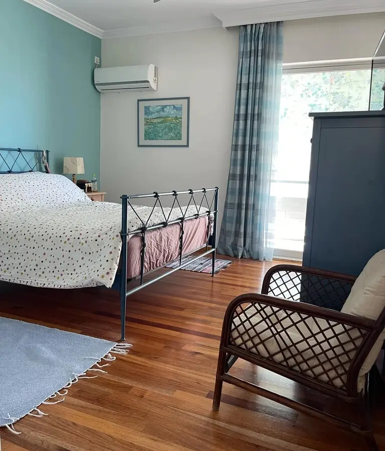 3-bedroom Flat In Alimos, Greece (101 M²)