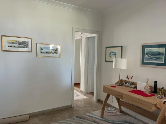 3-bedroom Flat In Alimos, Greece (101 M²)