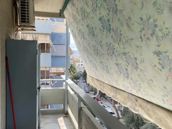 3-bedroom Flat In Alimos, Greece (101 M²)