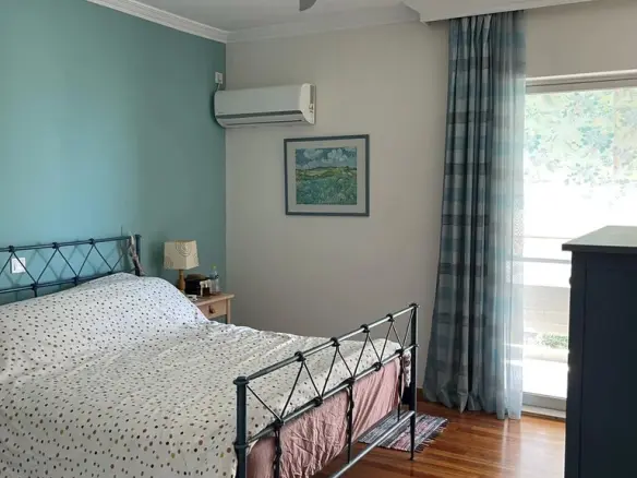 3-bedroom Flat In Alimos, Greece (101 M²)