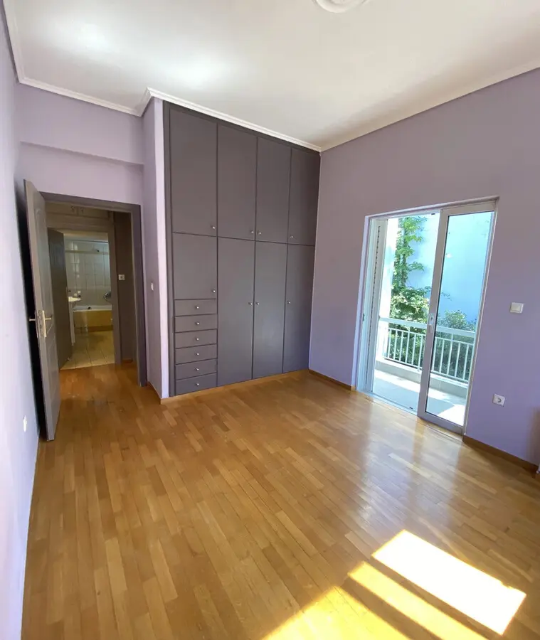 Flat Of 125 M² In Athens
