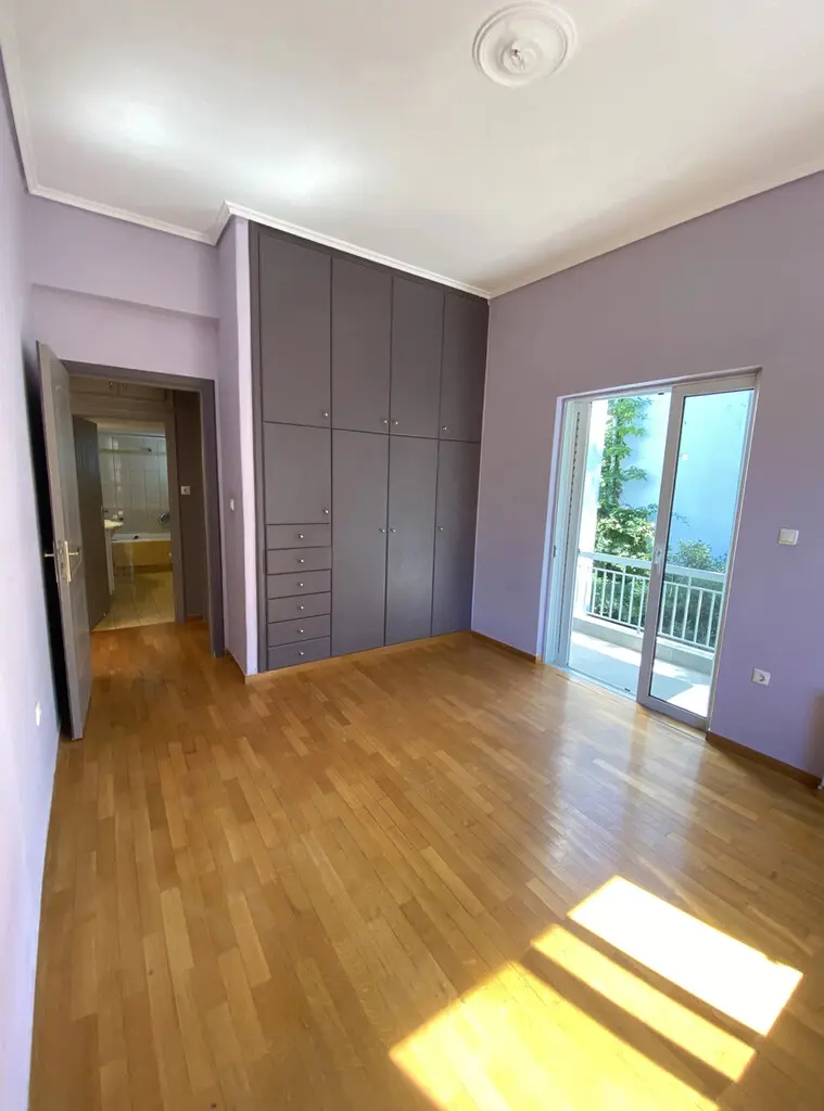 Flat Of 125 M² In Athens
