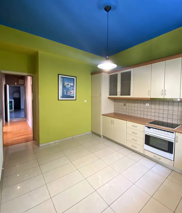 Flat Of 125 M² In Athens