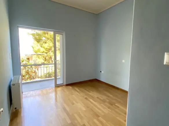 Flat Of 125 M² In Athens
