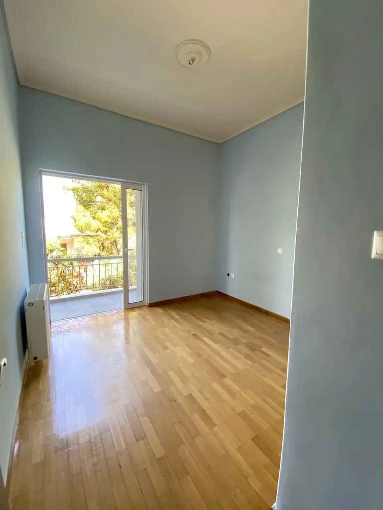 Flat Of 125 M² In Athens