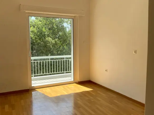 Flat Of 125 M² In Athens