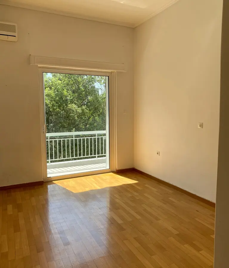 Flat Of 125 M² In Athens