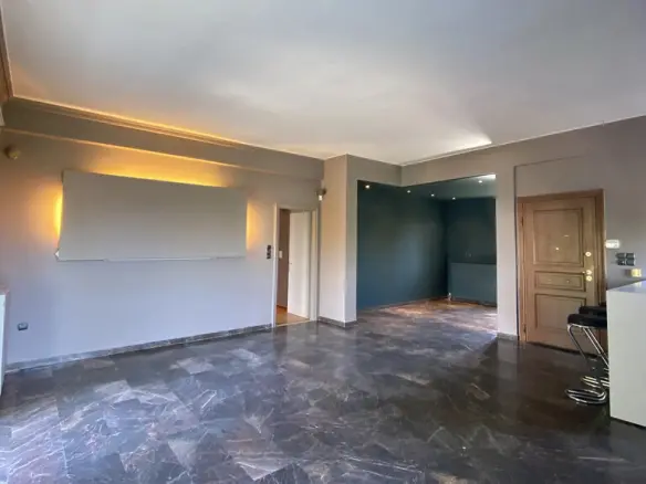 Flat Of 125 M² In Athens