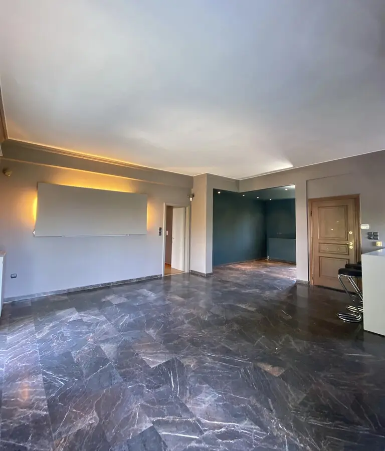 Flat Of 125 M² In Athens