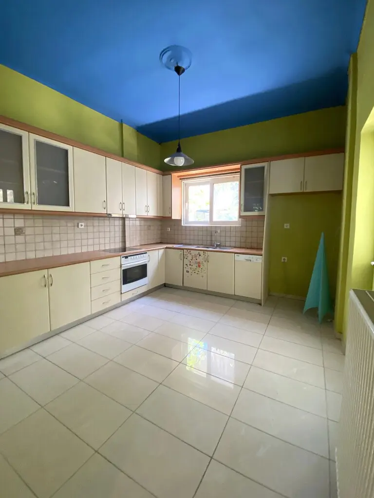 Flat Of 125 M² In Athens