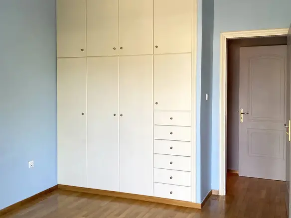 Flat Of 125 M² In Athens