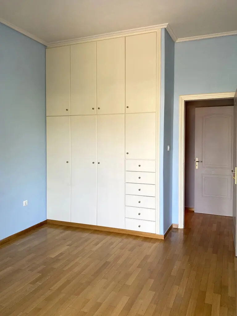Flat Of 125 M² In Athens