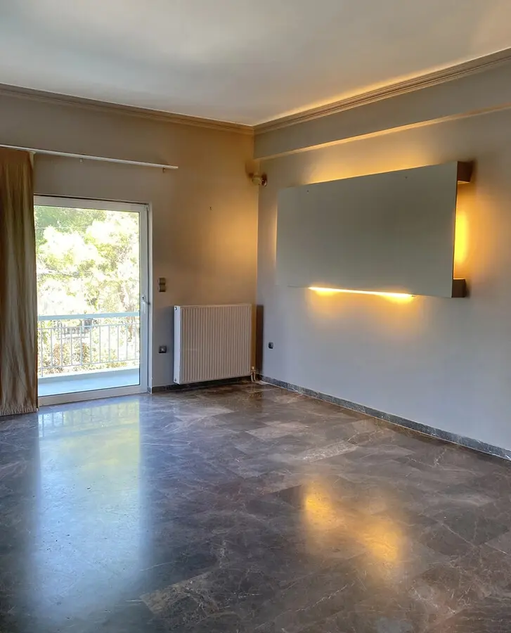 Flat Of 125 M² In Athens