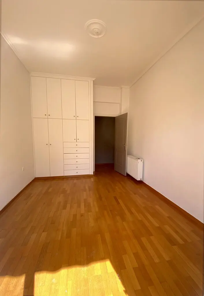 Flat Of 125 M² In Athens