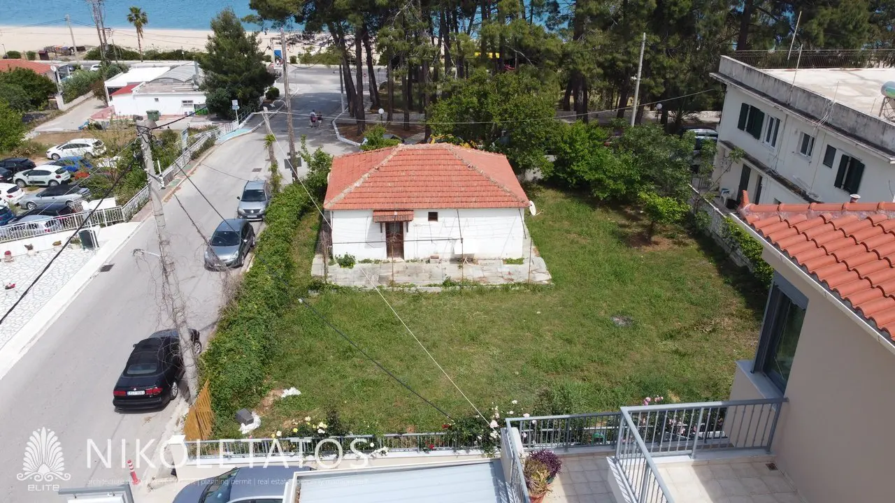 Land Of 1000 M² In Skala, Greece