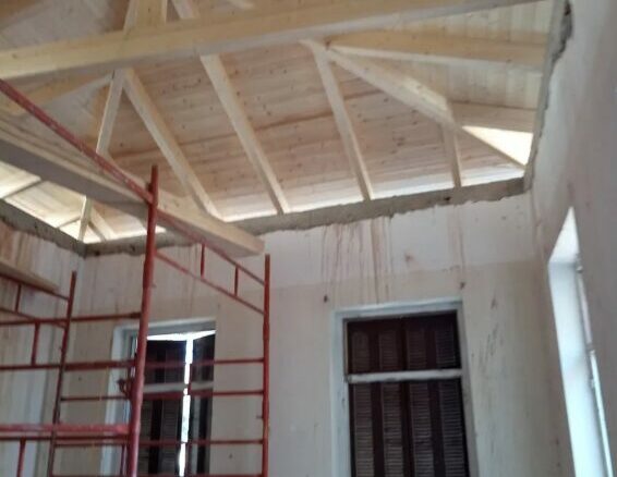 Traditional Stone Corner House Of 148 M² With 253 M² Plot In Central Koropi