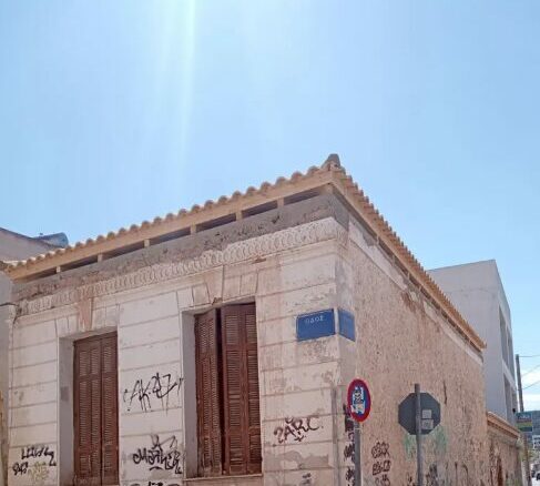 Traditional Stone Corner House Of 148 M² With 253 M² Plot In Central Koropi