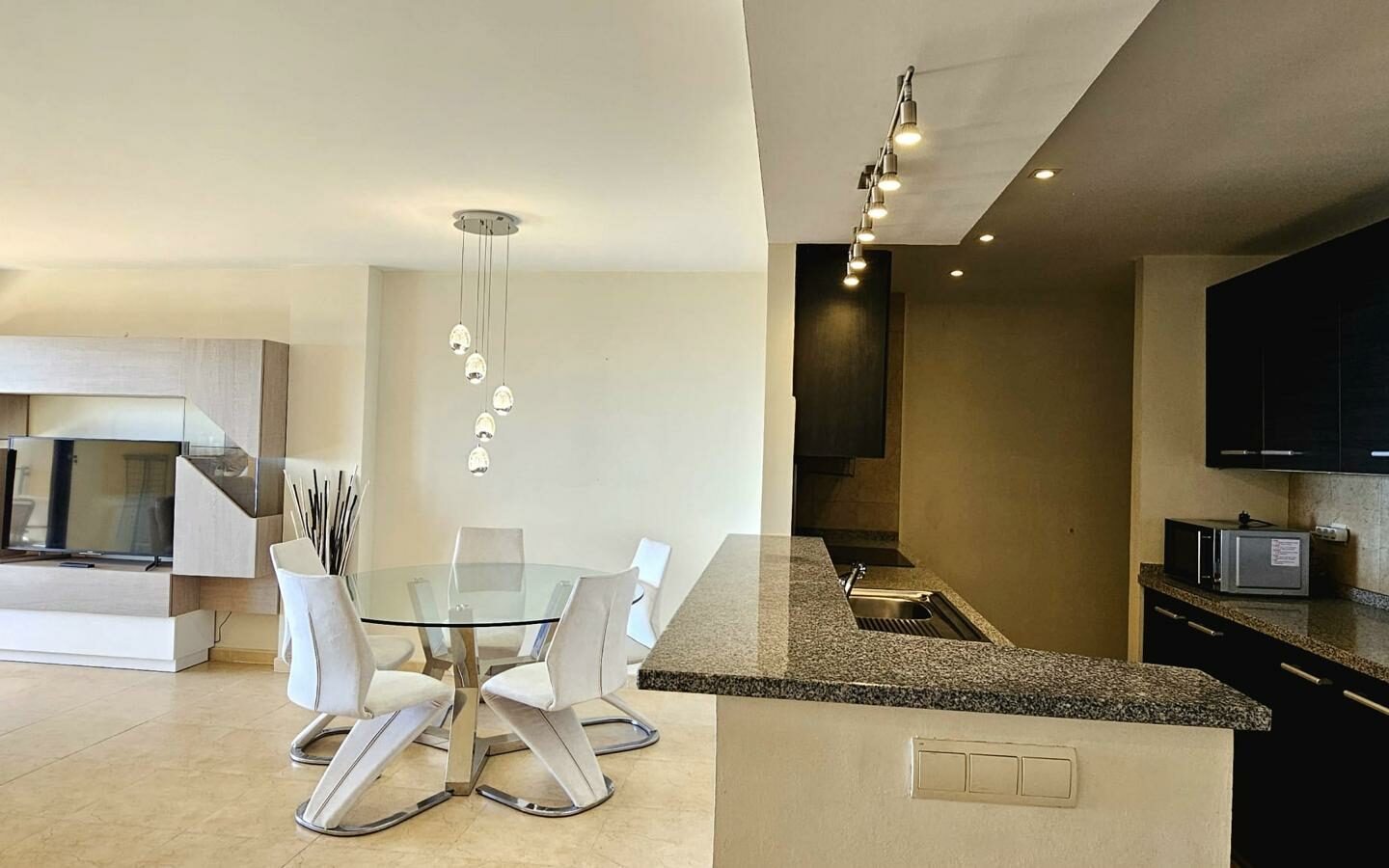 Luxury South-facing Apartment With Spectacular Mediterranean Views – Calahonda, Costa Del Sol – 132m2 + 20m2 Terrace